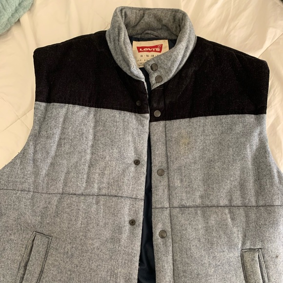 Levi’s Corduroy Puffer Vest Vintage - Picture 1 of 4